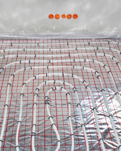images/under-floor-heating/slider/under-floor-heating-installation-1-kireth-ai.jpeg